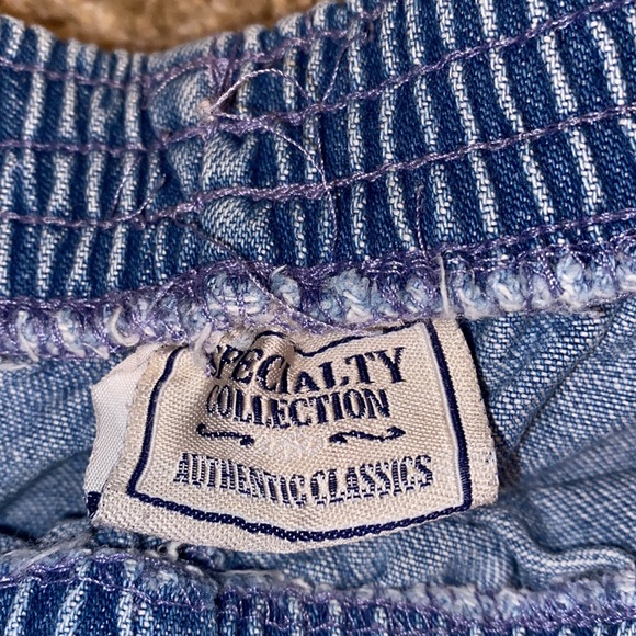 Specialty Collection elastic waist shorts size 8 - Picture 3 of 5